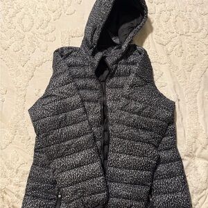 St. John's Bay Black and White Puffer Jacket